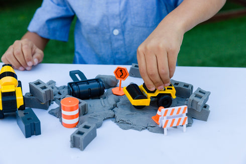 Dig N’ Build Concrete Playset 10oz