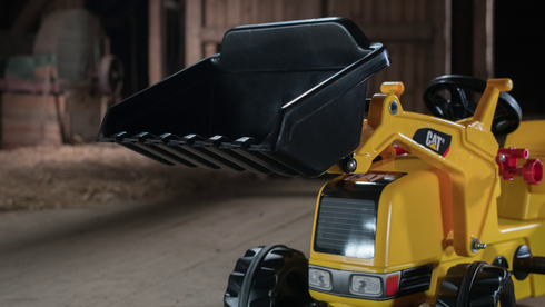 Cat® Ride-On Tractor w/Trailer