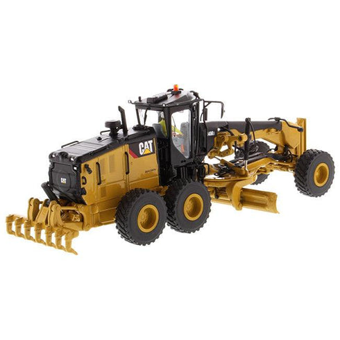 1:50 14M3 Motor Grader