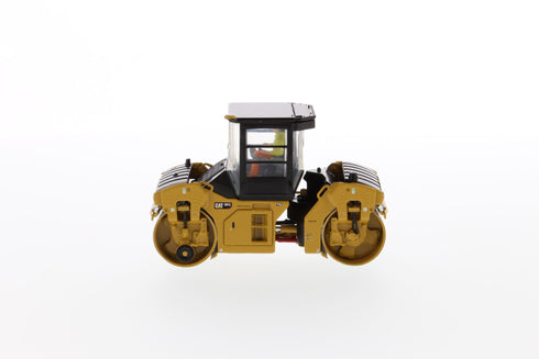 1:50 CB-13 Tandem Vibratory Roller with Cab