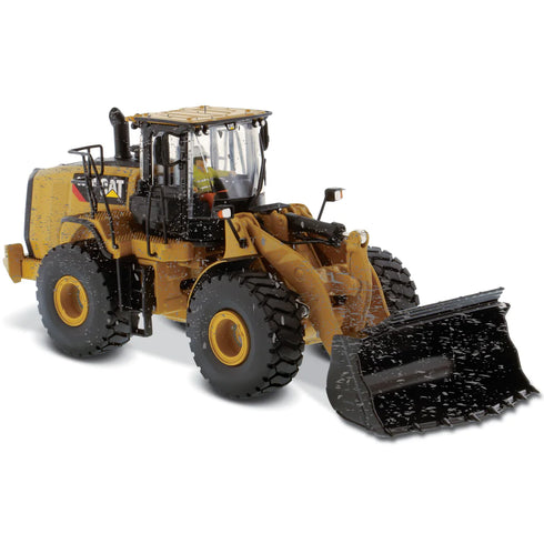 1:50 966M Weathered Wheel Loader
