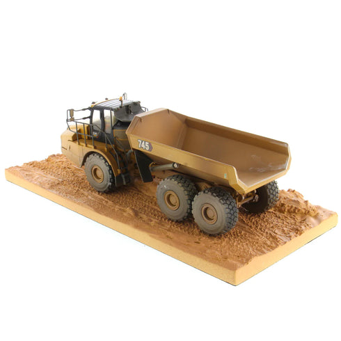 1:50 745 Weathered Articulated Truck