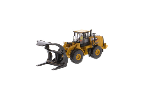 1:87 972M Wheel Loader with Log Fork