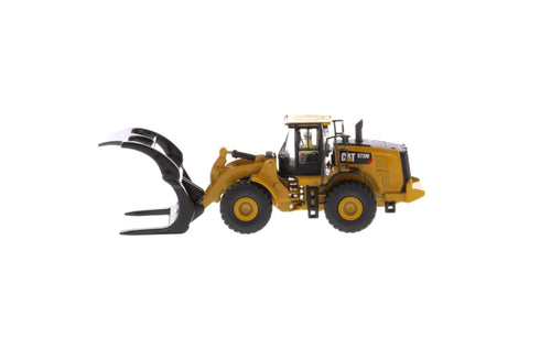 1:87 972M Wheel Loader with Log Fork